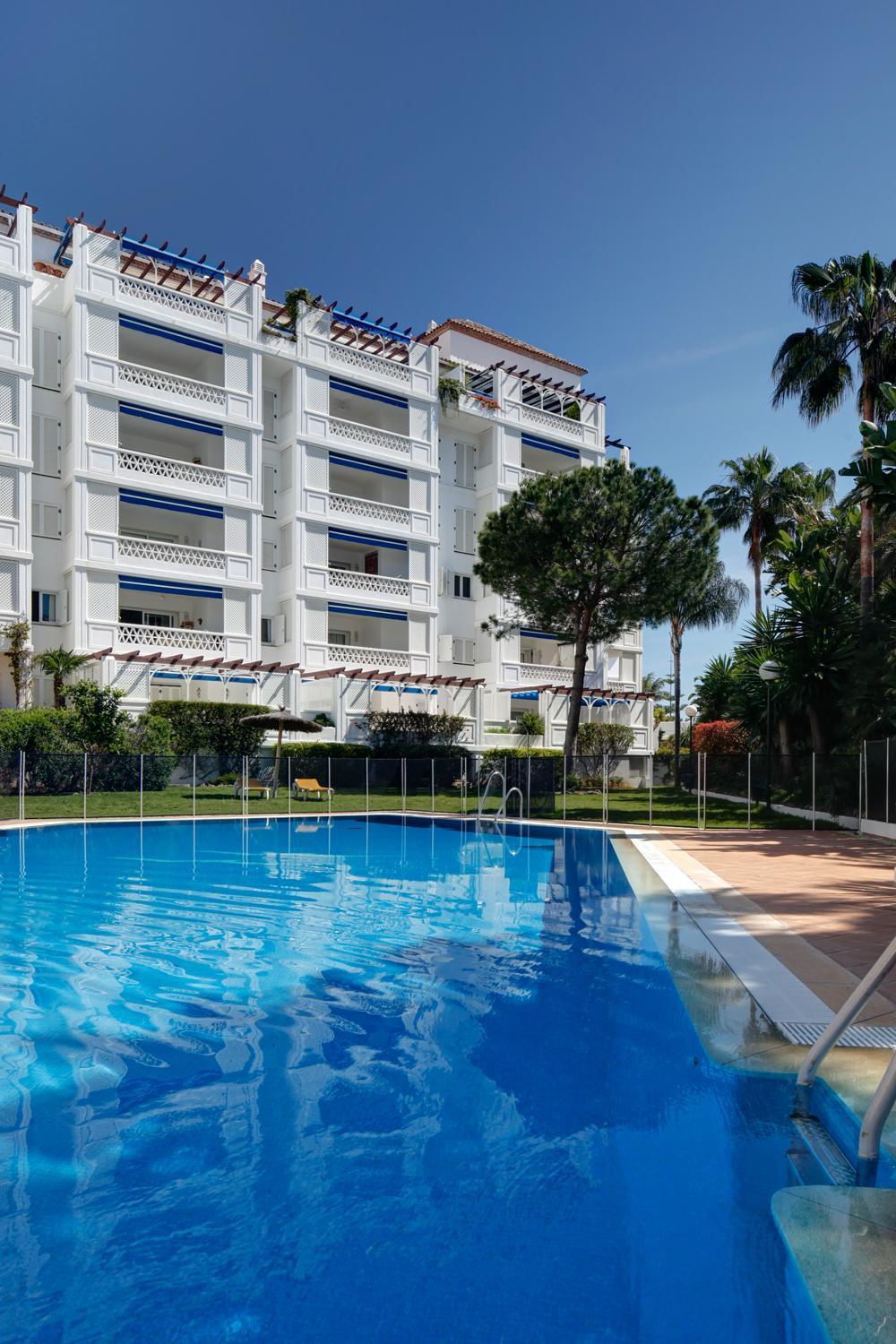 Gaviotas 3 Bedrooms Puerto Banus-marbella Apartment *